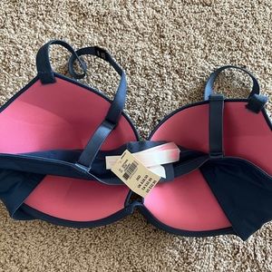Brand new Victoria secret bra 36D